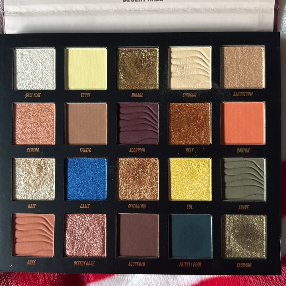 Beauty Bay Desert Haze palette - Picture 3 of 6
